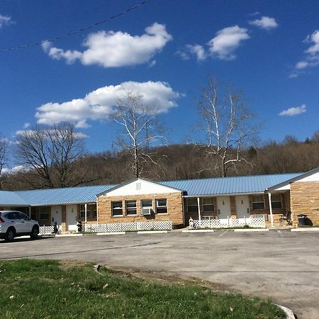 Wartburg Scenic River Inn Motel المظهر الخارجي الصورة