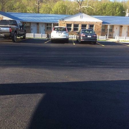 Wartburg Scenic River Inn Motel المظهر الخارجي الصورة
