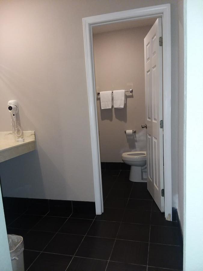 Wartburg Scenic River Inn Motel المظهر الخارجي الصورة