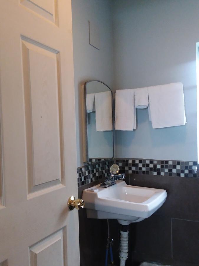 Wartburg Scenic River Inn Motel المظهر الخارجي الصورة