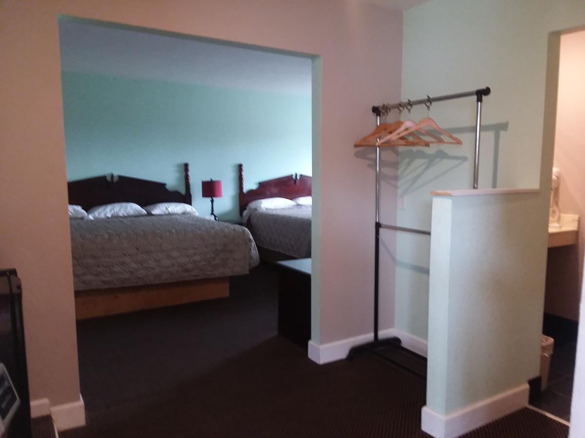 Wartburg Scenic River Inn Motel المظهر الخارجي الصورة